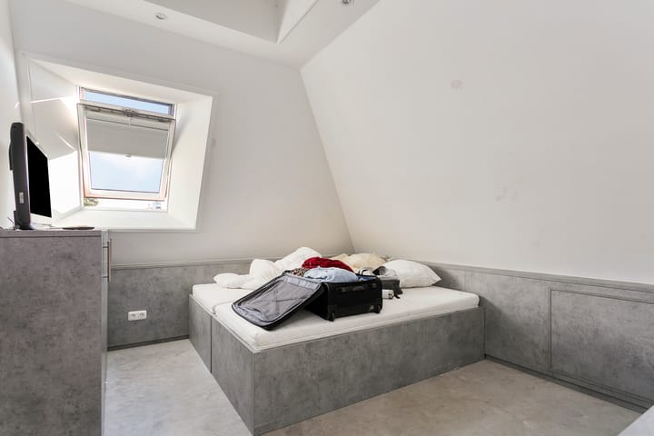 Photo 11 of Obbe Edskesstraat 3