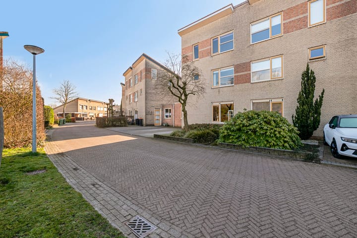 Foto 2 van Van Breugelplantsoen 32