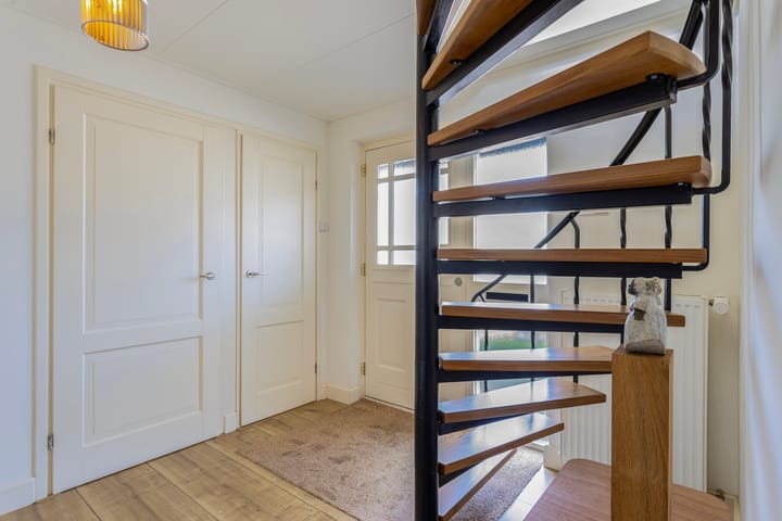 Foto 14 van Esdoornstraat 15