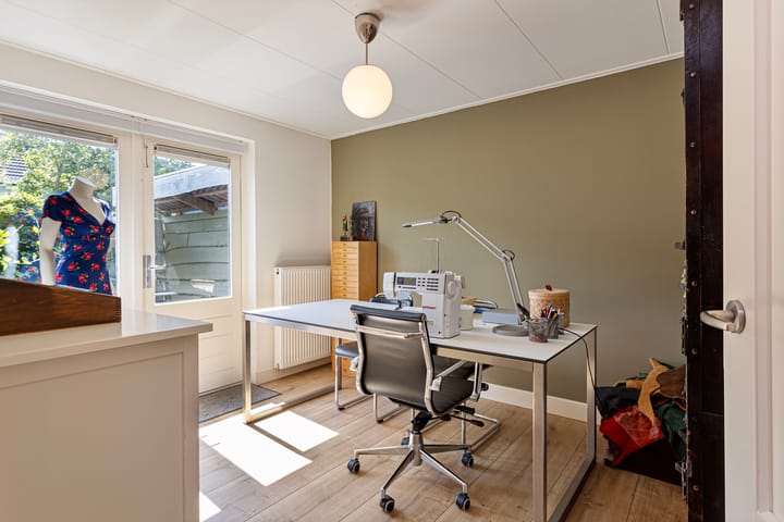 Foto 17 van Esdoornstraat 15