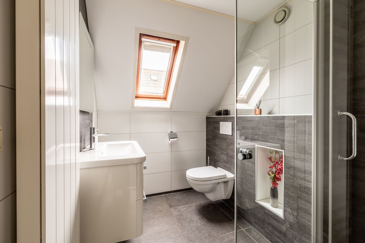 Foto 4 van Lepelblad 9