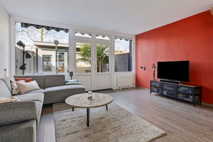 Foto 5 van Schrijnwerkershorst 214