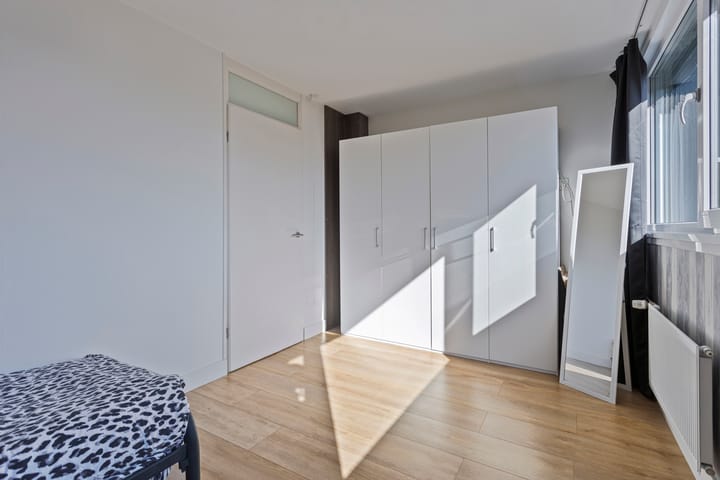 Foto 15 van Schrijnwerkershorst 214