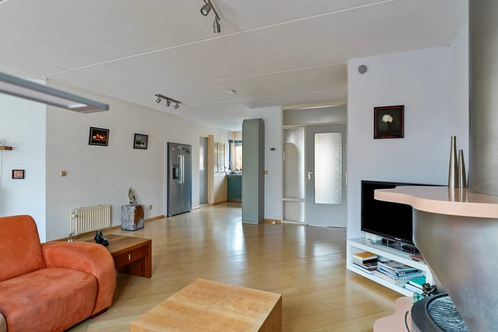 Foto 7 van Menuetstraat 59