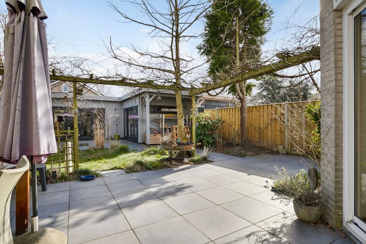 Foto 10 van Menuetstraat 59