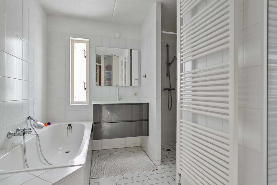 Foto 22 van Menuetstraat 59