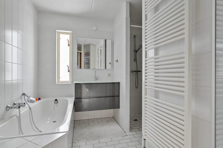 Foto 22 van Menuetstraat 59