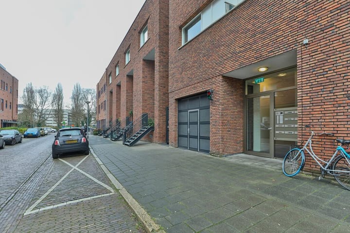 Foto 3 van H.A. Kooykerplein, parkeerplaats
