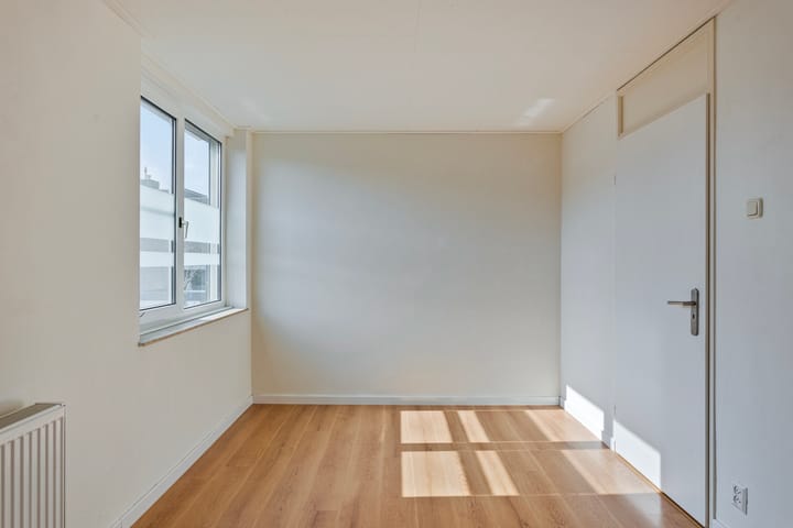 Foto 24 van Gouverneur Houbenstraat 20