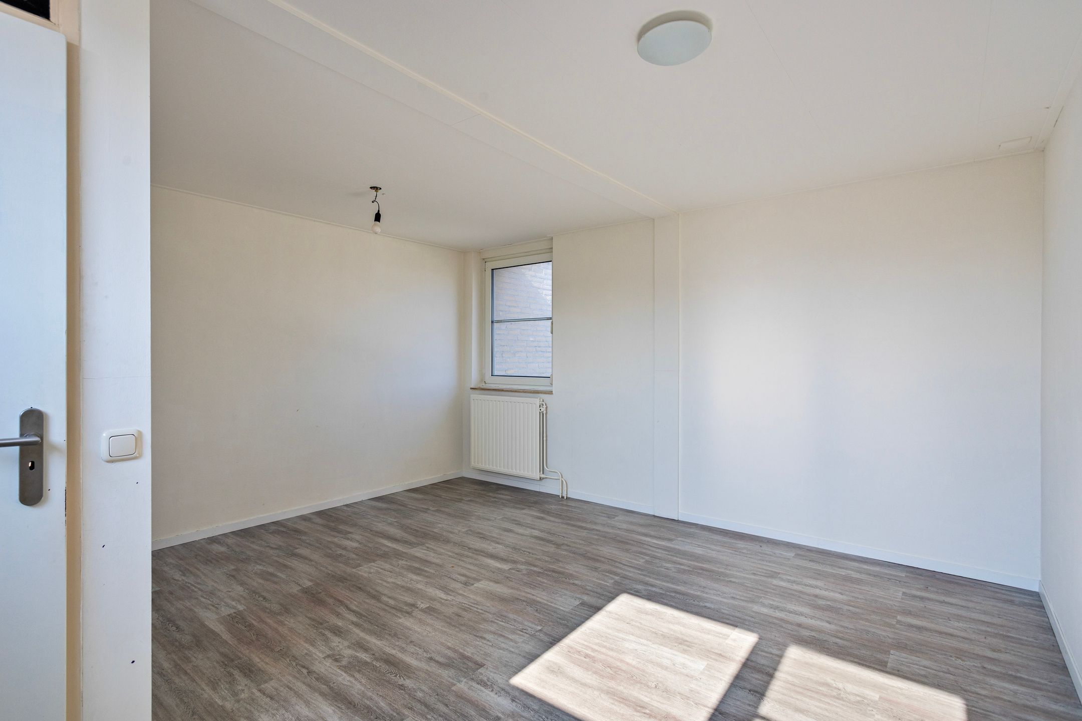 Foto 27 van Gouverneur Houbenstraat 20