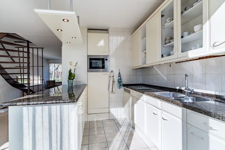 Foto 15 van Gisbert Schairtweg 8