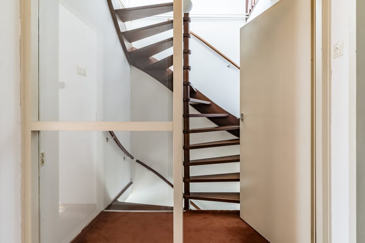 Foto 16 van Gisbert Schairtweg 8