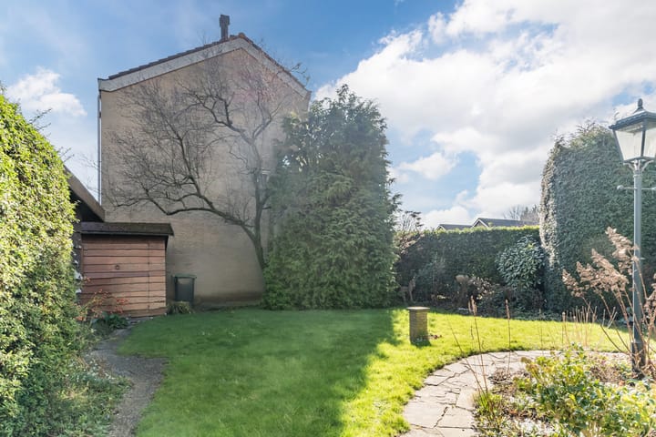 Foto 41 van Gisbert Schairtweg 8