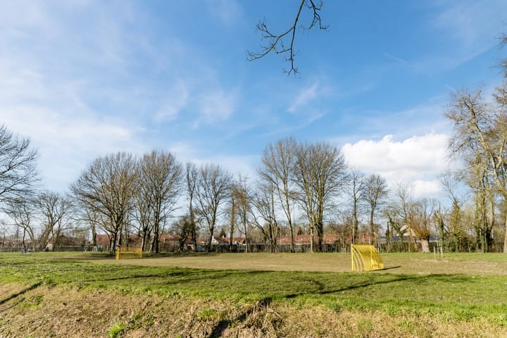 Foto 44 van Gisbert Schairtweg 8