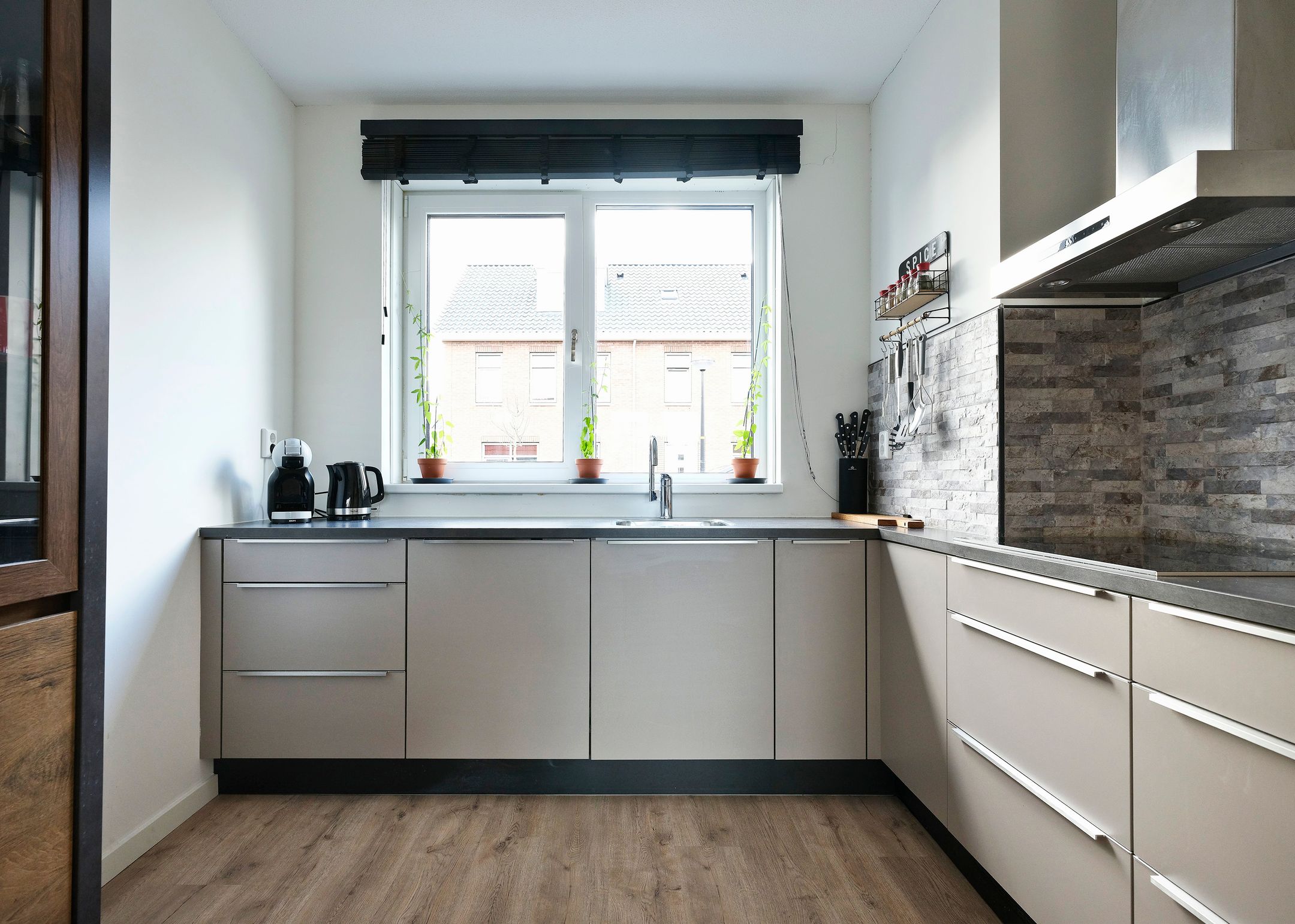 Foto 6 van Koolmeesstraat 8