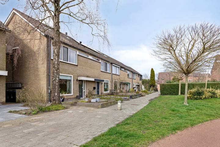 Foto 2 van Van Hogendorplaan 70