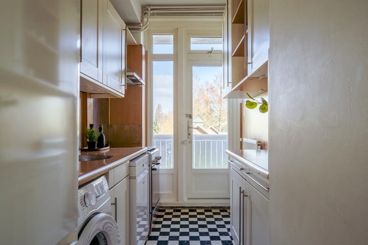 Foto 14 van Linnaeusstraat 105-1