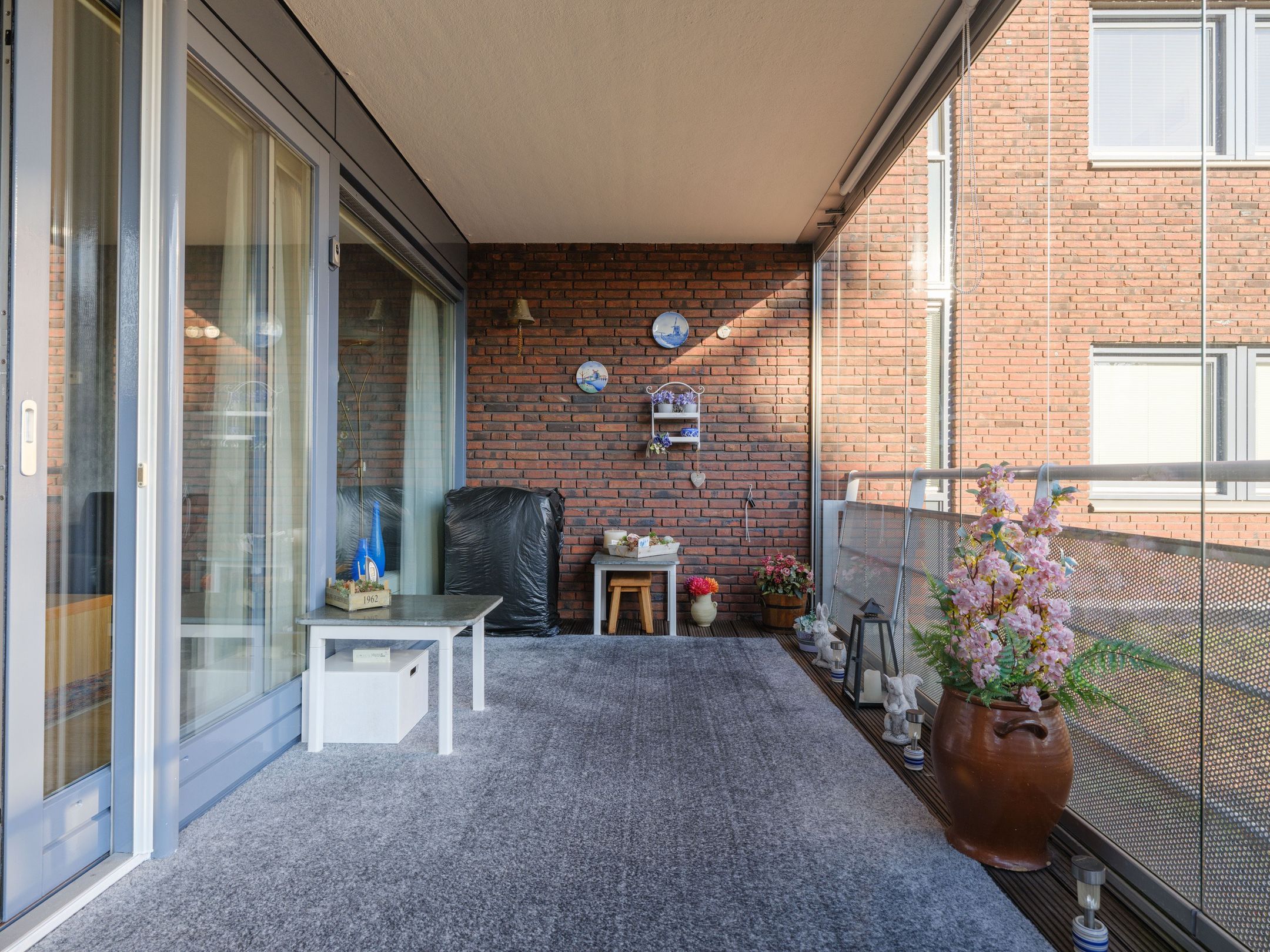 Photo 12 of Mevrouw De Rooweg 143