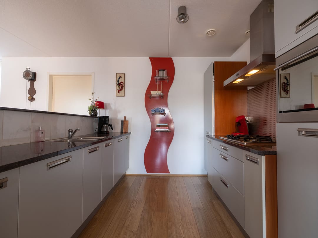 Photo 16 of Mevrouw De Rooweg 143