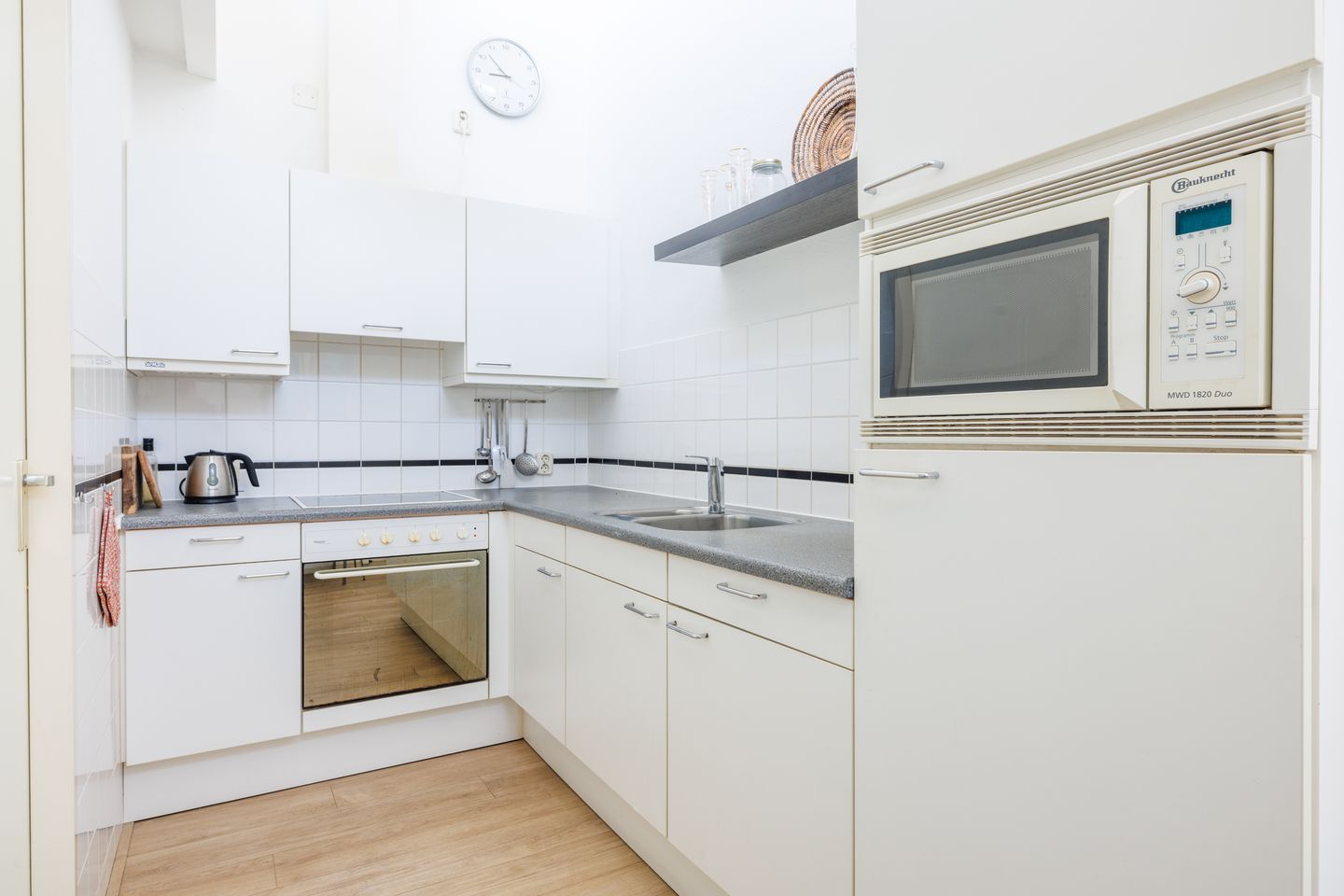 Photo 14 of Excelsiorstraat 14
