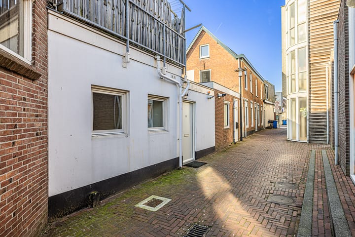 Middenstraat 2 A