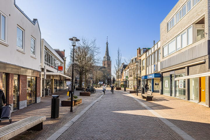 Photo 18 of Middenstraat 2-A