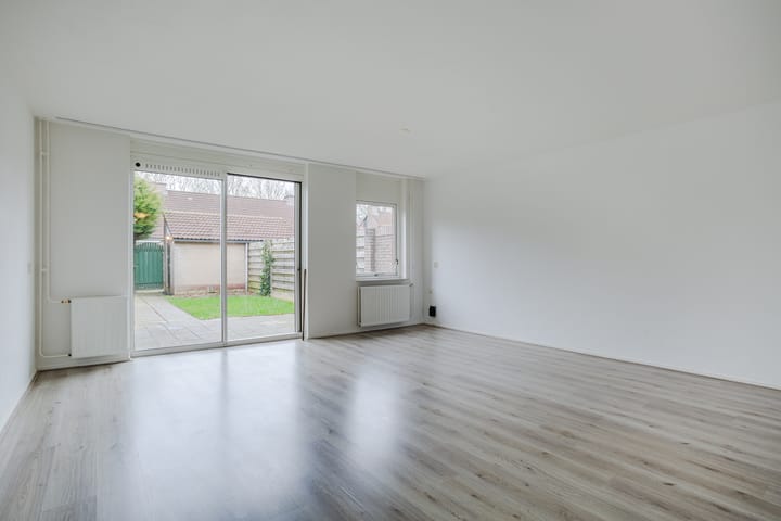 Foto 3 van Hallsteinstraat 57