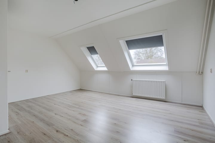 Foto 17 van Hallsteinstraat 57