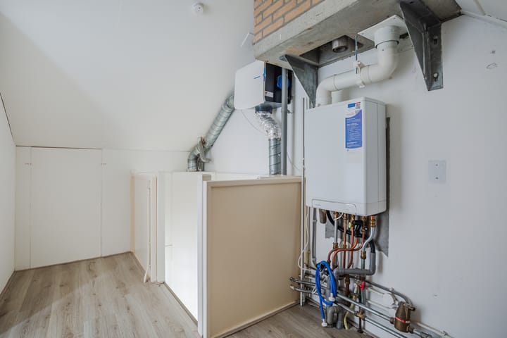 Foto 25 van Hallsteinstraat 57