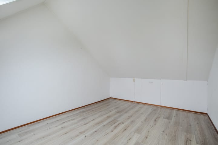 Foto 26 van Hallsteinstraat 57