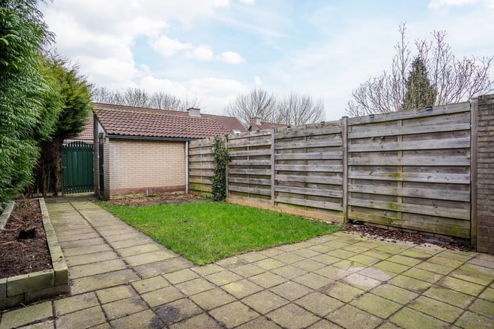 Foto 29 van Hallsteinstraat 57