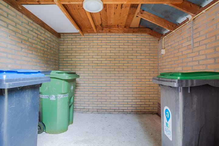 Foto 31 van Hallsteinstraat 57