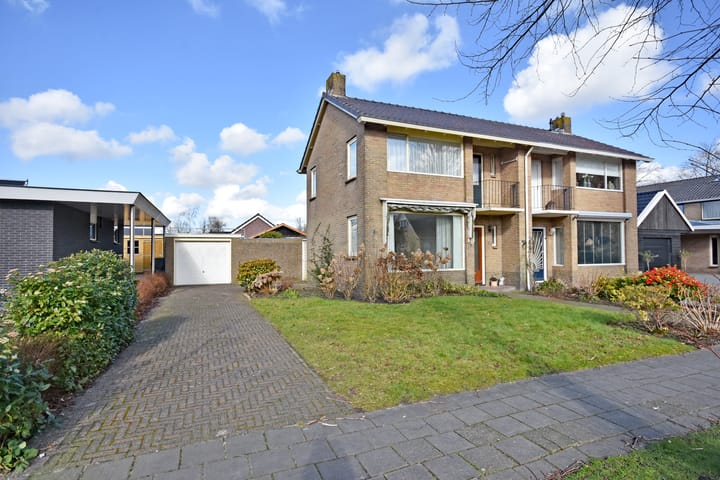 Koopwoningen - huizen te koop in [Funda]