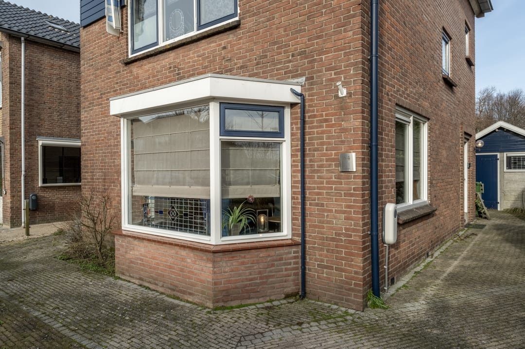 Foto 2 van Admiraal de Ruyterstraat 64