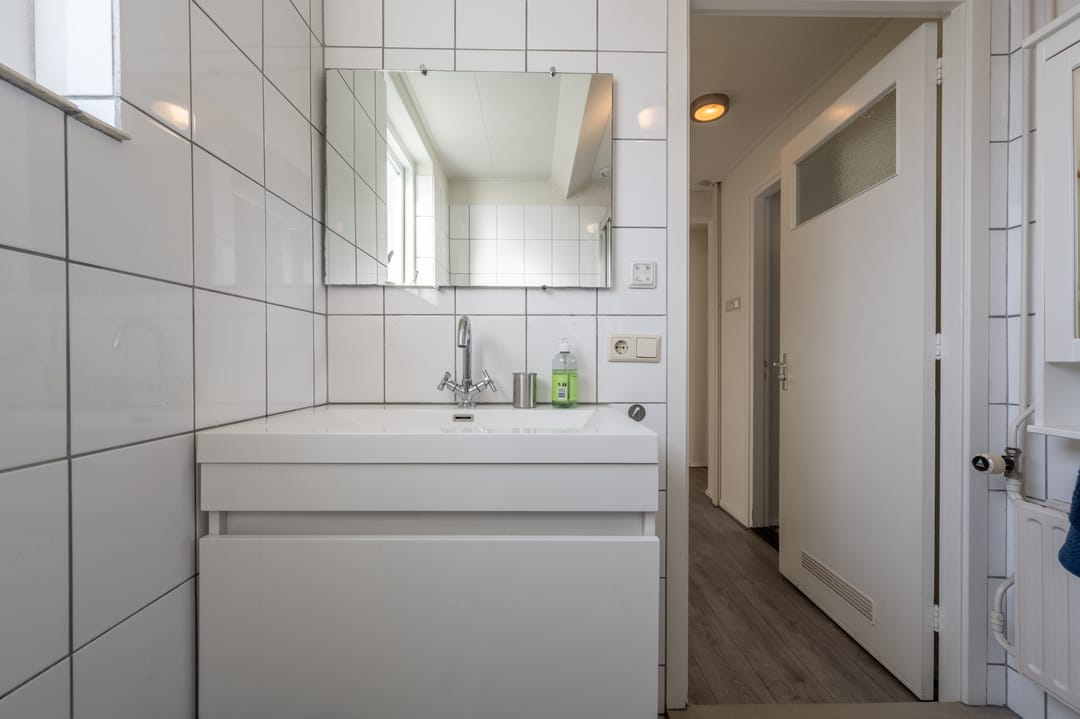 Foto 22 van Admiraal de Ruyterstraat 64