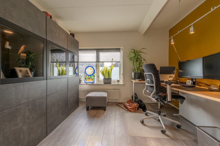 Foto 24 van Admiraal de Ruyterstraat 64