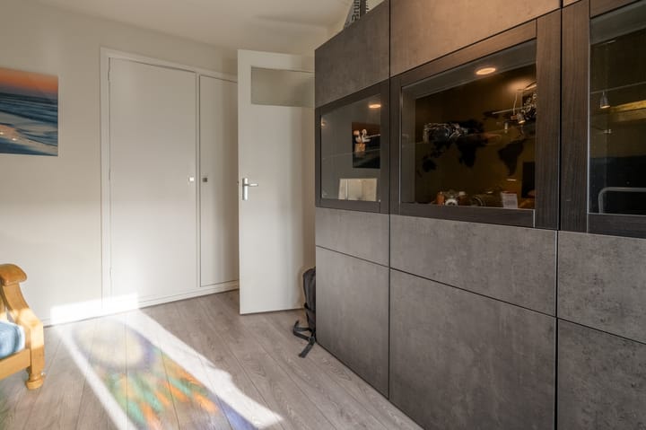 Foto 25 van Admiraal de Ruyterstraat 64