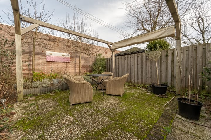 Foto 34 van Admiraal de Ruyterstraat 64