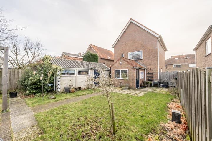 Foto 36 van Admiraal de Ruyterstraat 64