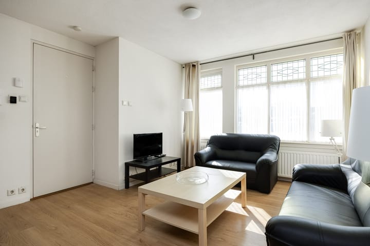 Foto 8 van St Gerardusplein 15-01