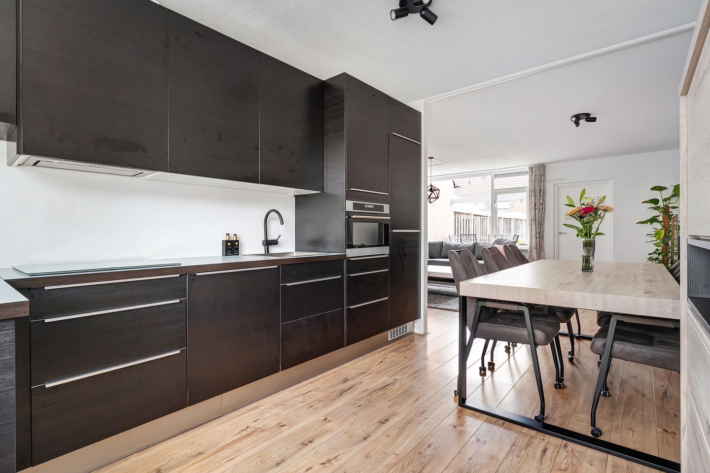 Foto 10 van Mackayware 102