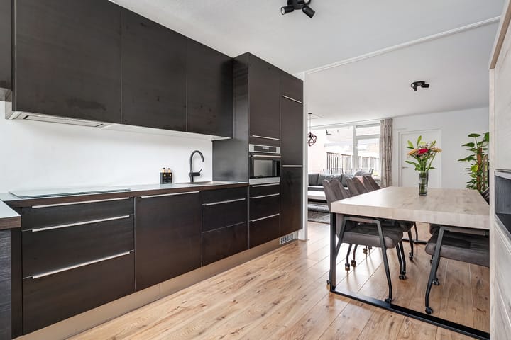 Foto 10 van Mackayware 102