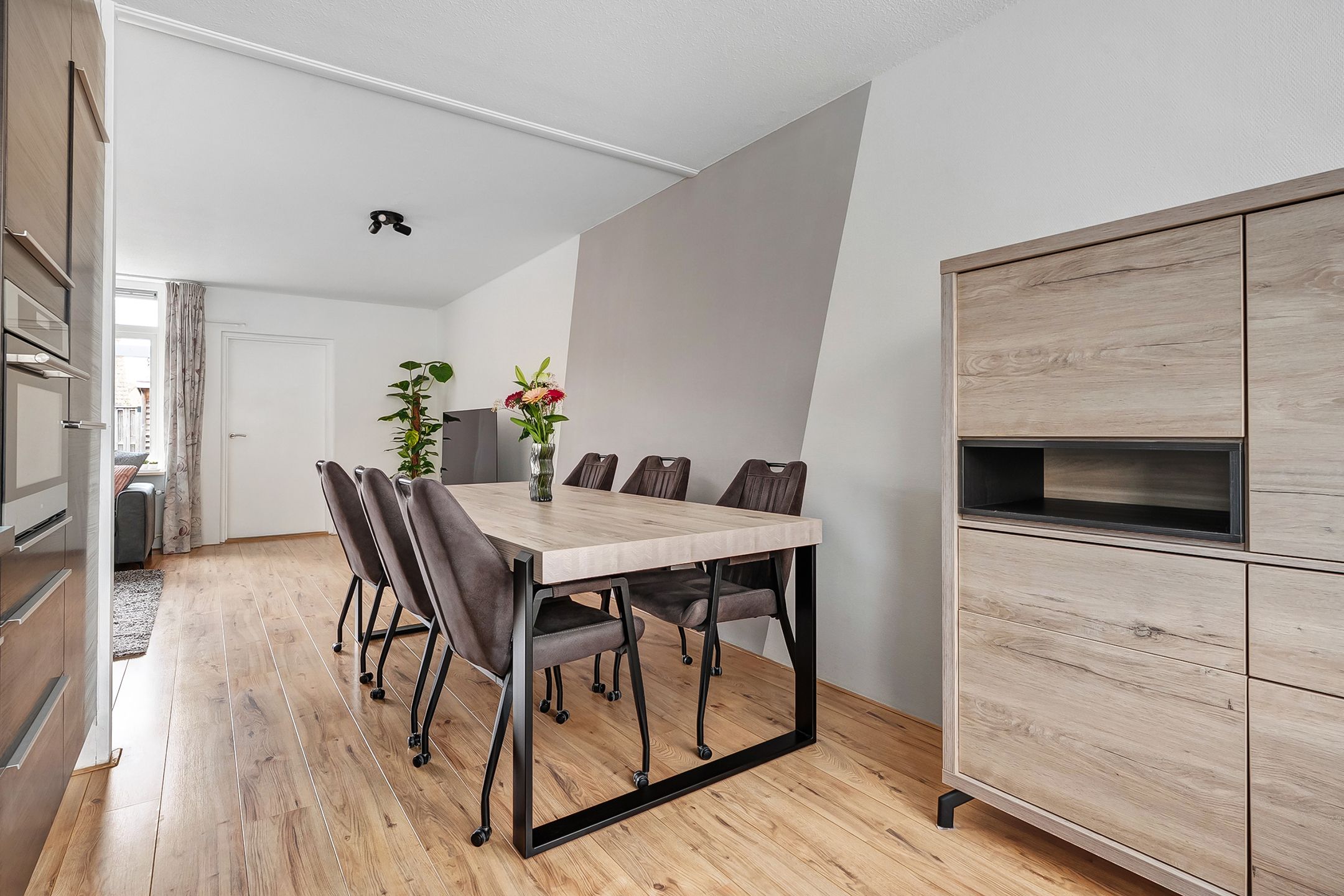 Foto 12 van Mackayware 102