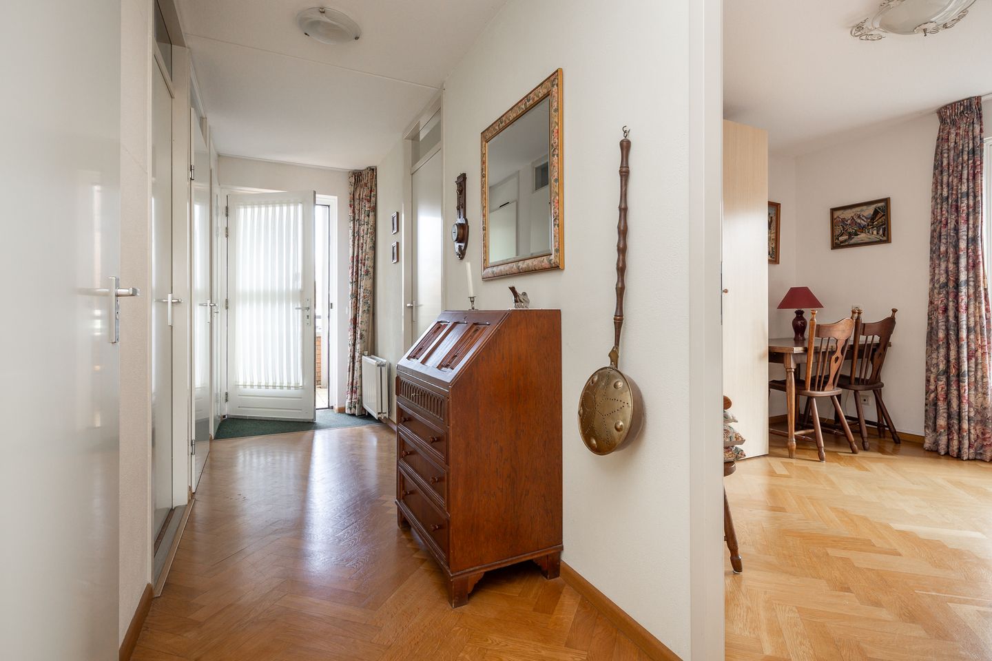 Photo 19 of Outger Jacobszstraat 17-D