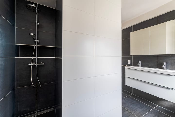 Photo 17 of Verlengde Hoogravenseweg 181