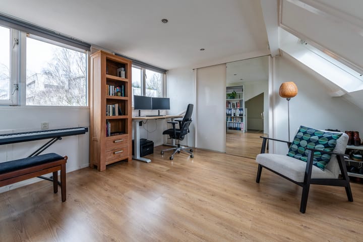 Photo 21 of Verlengde Hoogravenseweg 181