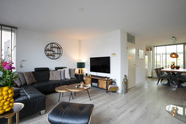 Foto 5 van Deken Hennissenstraat 5