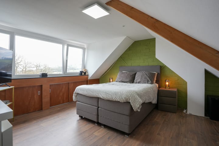 Foto 18 van Deken Hennissenstraat 5