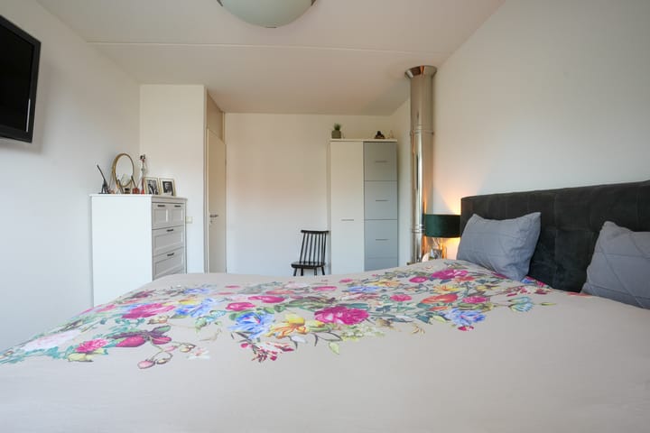 Foto 12 van Deken Hennissenstraat 5