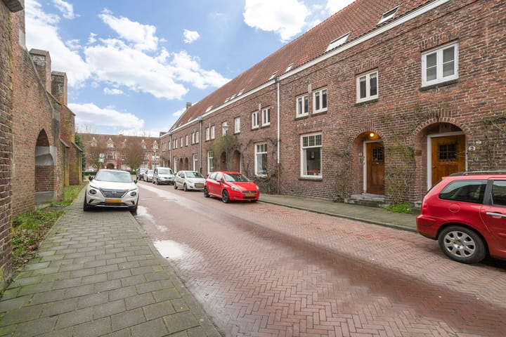 Foto 11 van Deken van Oss-straat 3